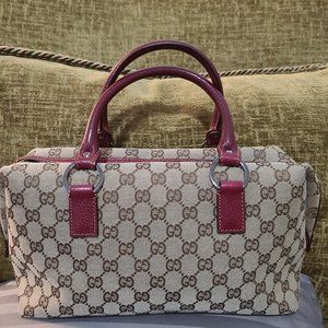Gucci womens purse
